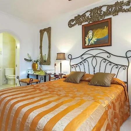 Ca Cest La Vie Holiday home